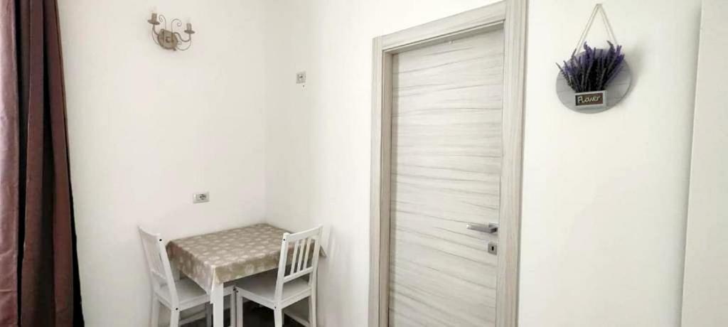 Le Quattro Stagioni Bed & Breakfast Genoa Exterior photo